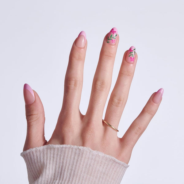 KISS - CORE DESIGN TREND SPRING GLUE-ON NAIL MEDIUM - SPRINGTIME SPLENDOR