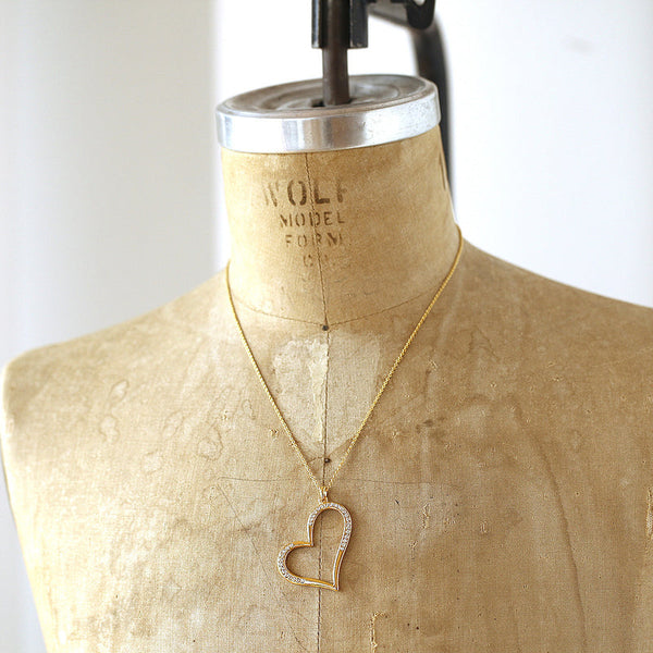 JOY JEWELRY - Gold Heart Pendant In 16" Chain GN113